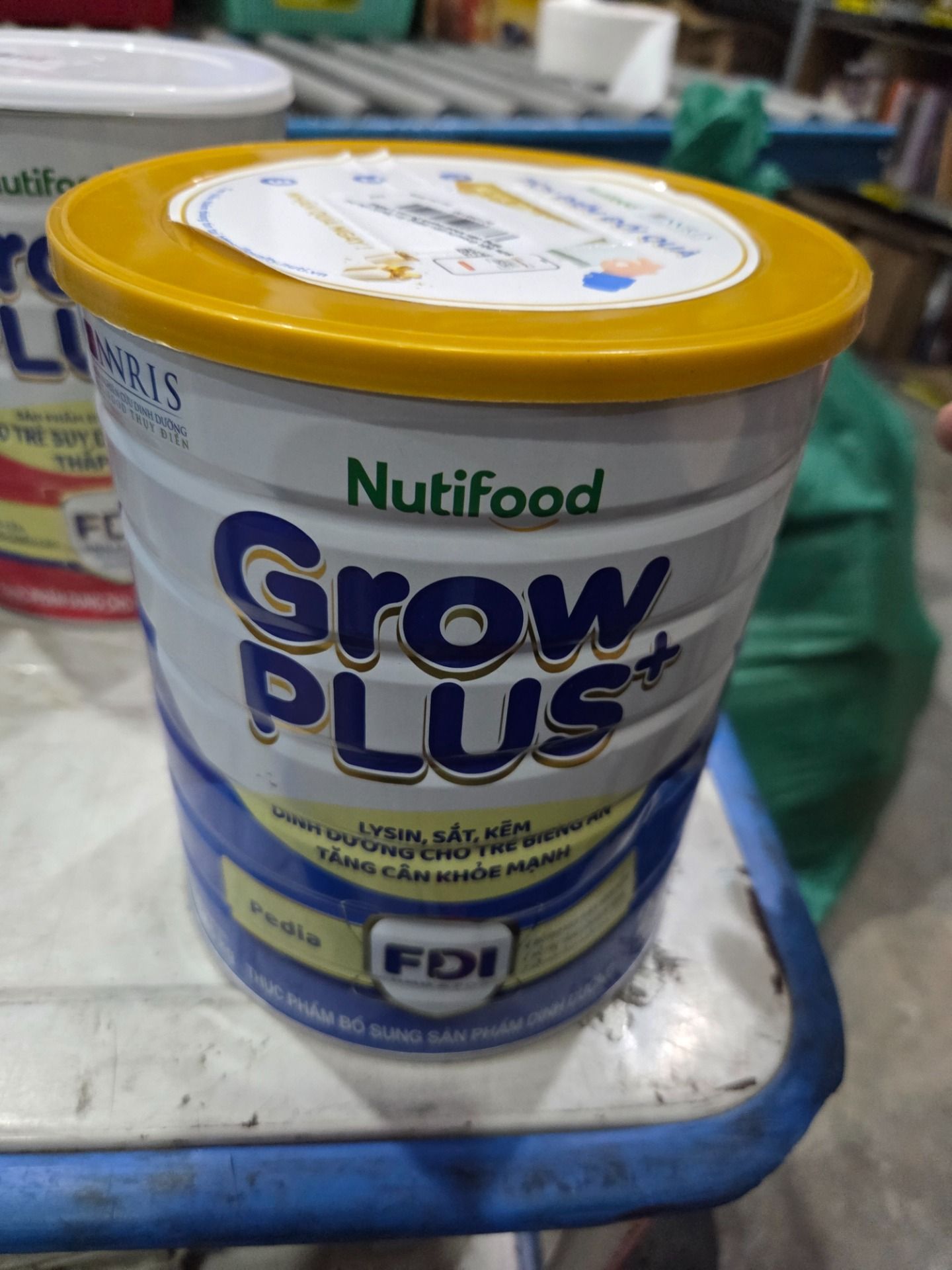 Sữa Bột GrowPLUS+ Biếng Ăn (Xanh) cho trẻ tăng cân khoẻ mạnh 2+ Lon 1,65KG