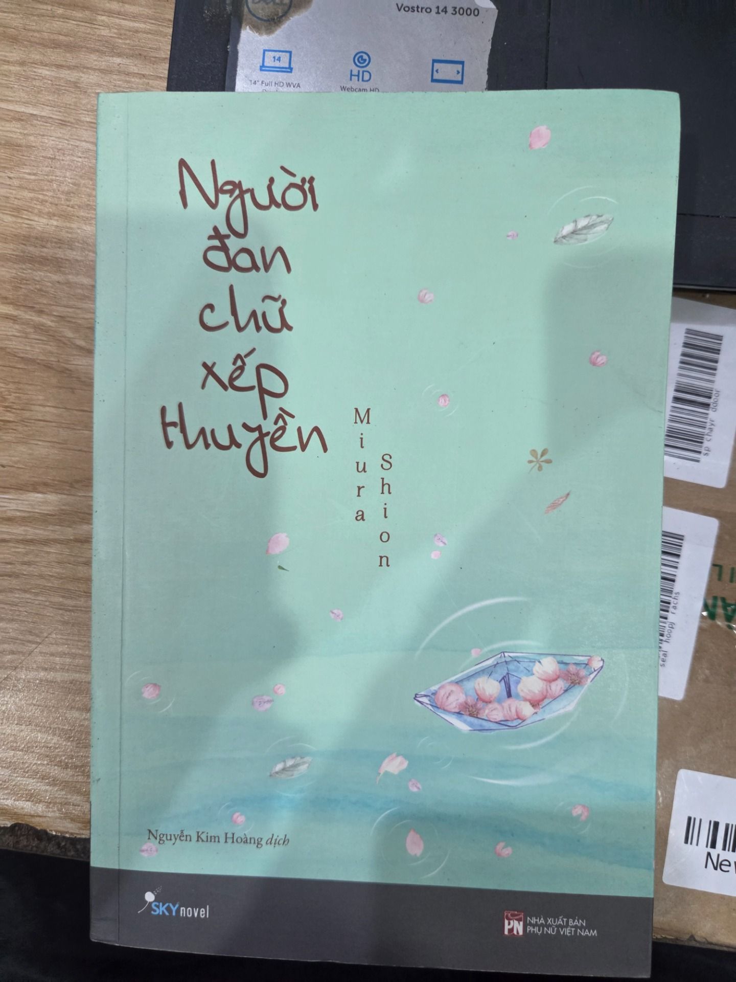 Sách Người Đan Chữ Xếp Thuyền