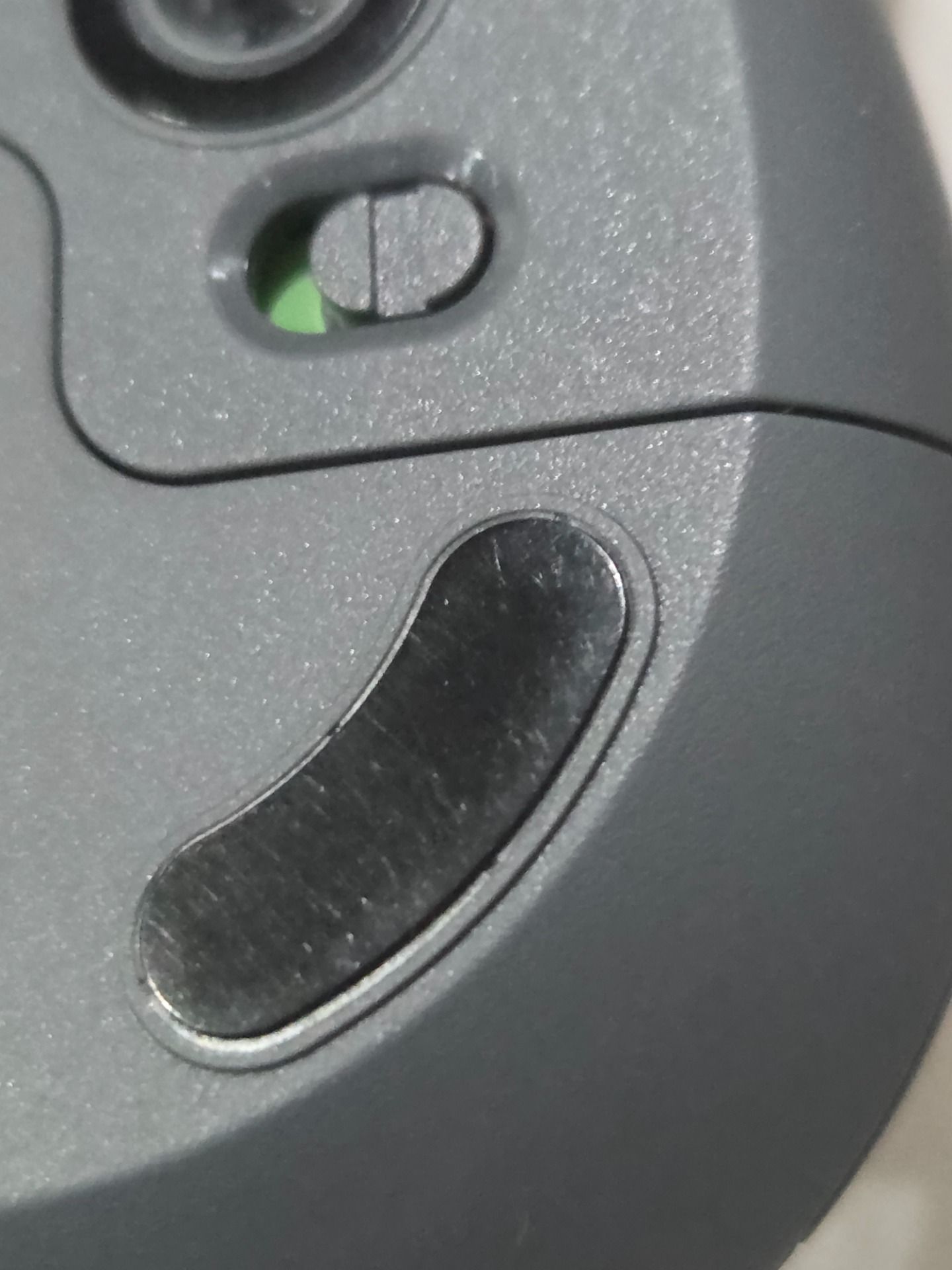 Chuột không dây bluetooth Logitech Signature M650 - Hàng chính hãng - Màu than chì