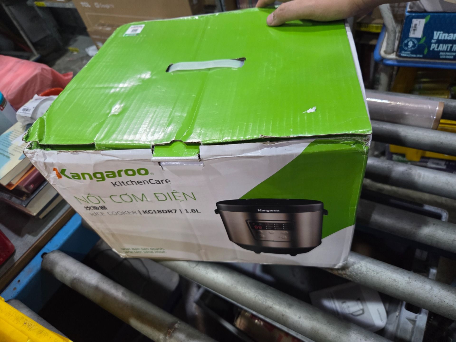 Nồi cơm điện tử Kangaroo 1.8 lít KG18DR7 - Hàng chính hãng