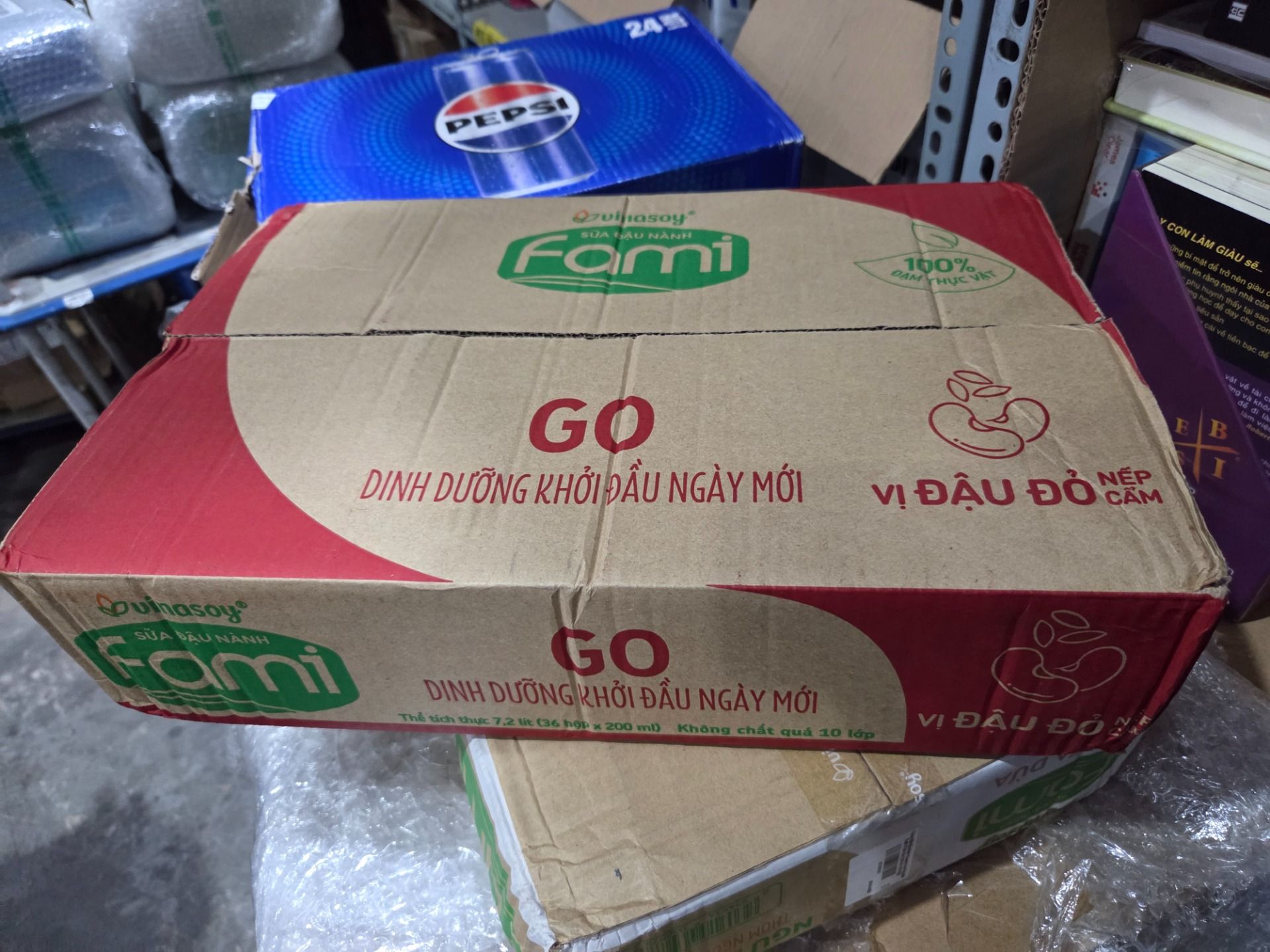 Thùng Sữa Đậu Nành Vinasoy Famigo Đậu Đỏ Nếp Cẩm (200ml x 36 Hộp)