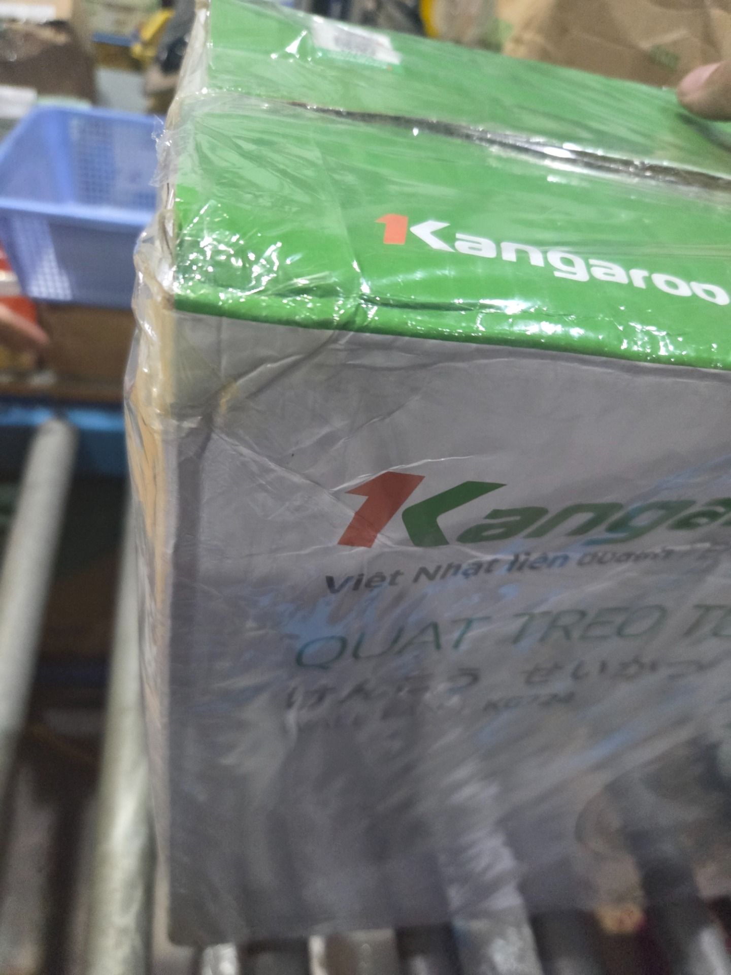Quạt treo tường Kangaroo KG724 - Hàng chính hãng