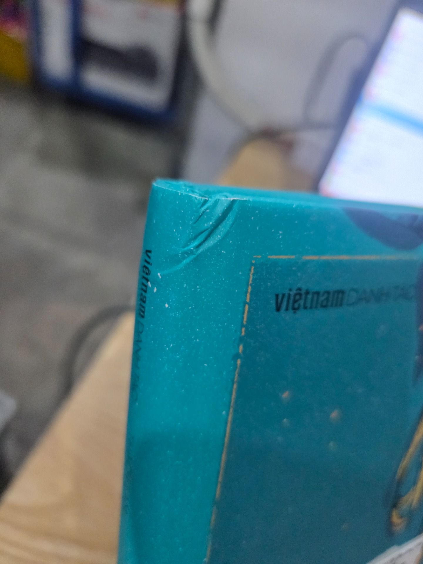 Sách NẮNG TRONG VƯỜN (Bìa cứng) (Giới hạn 555 bản)