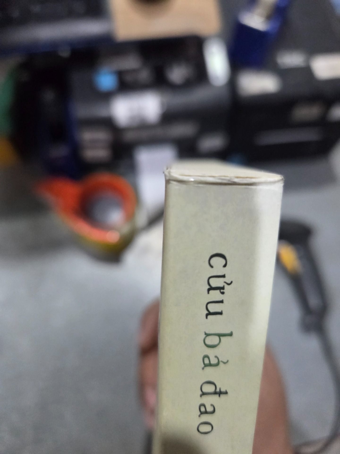 Sách Cà Phê Đợi Một Người (Tái Bản)
