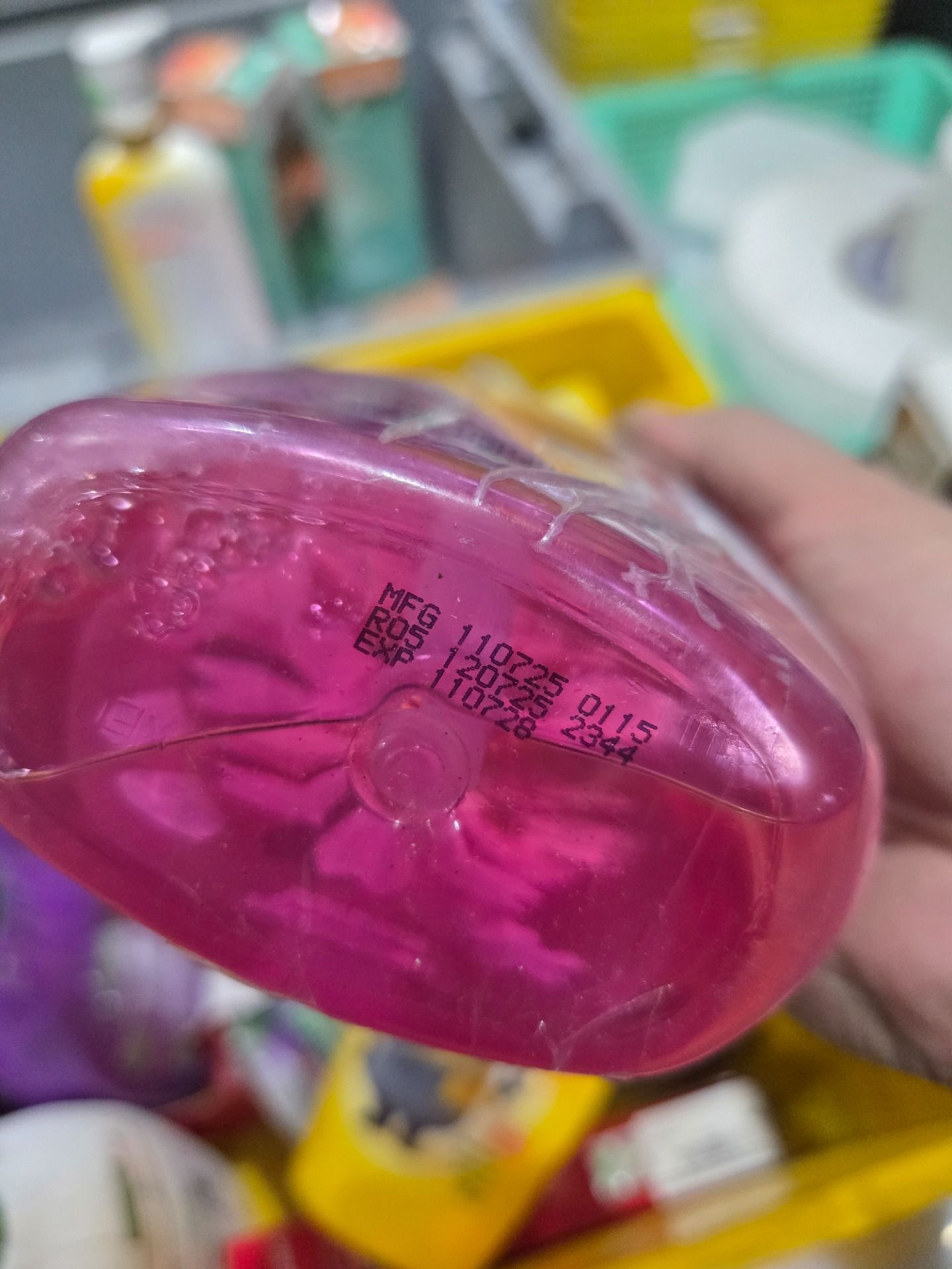 Dung Dịch Tắm Gội Toàn Thân Cho Bé Dưới 3 Tuổi D-nee - Chai 800ml (Hồng)