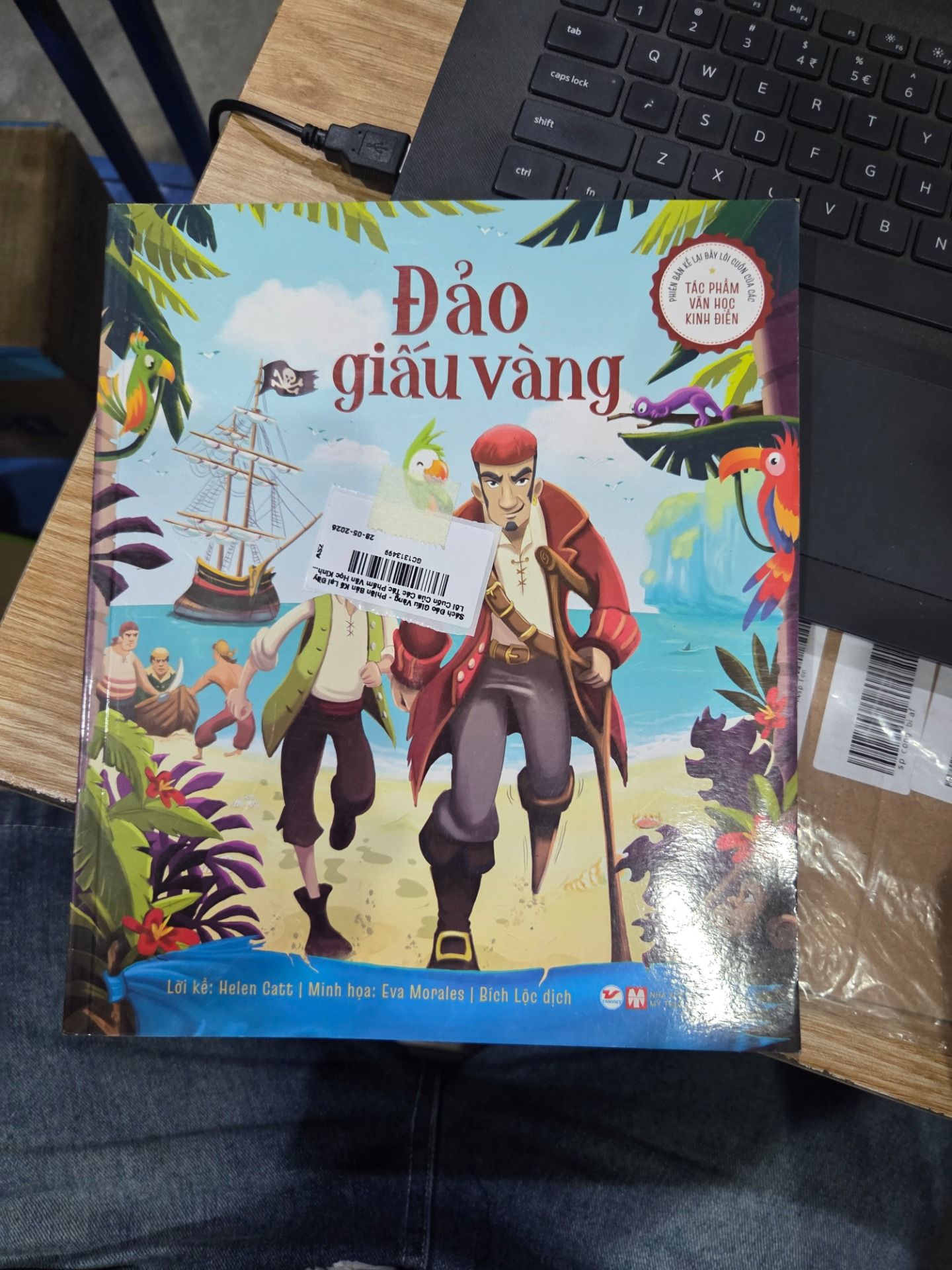 Sách Đảo Giấu Vàng - Phiên Bản Kể Lại Đầy Lôi Cuốn Của Các Tác Phẩm Văn Học Kinh Điển