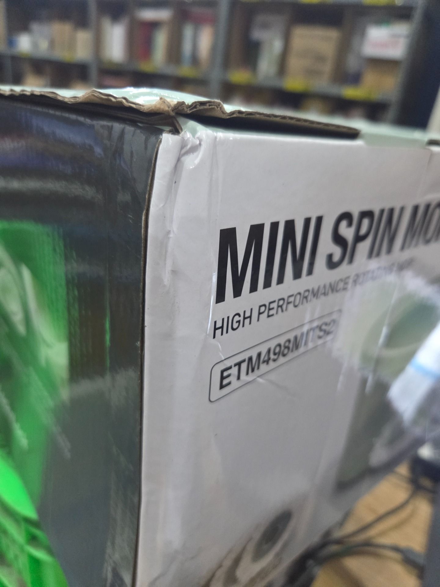 Bộ cây lau nhà Lock&Lock Mini Spin Mop & 4 bông lau sàn ETM498MITS2 - Màu xanh mint