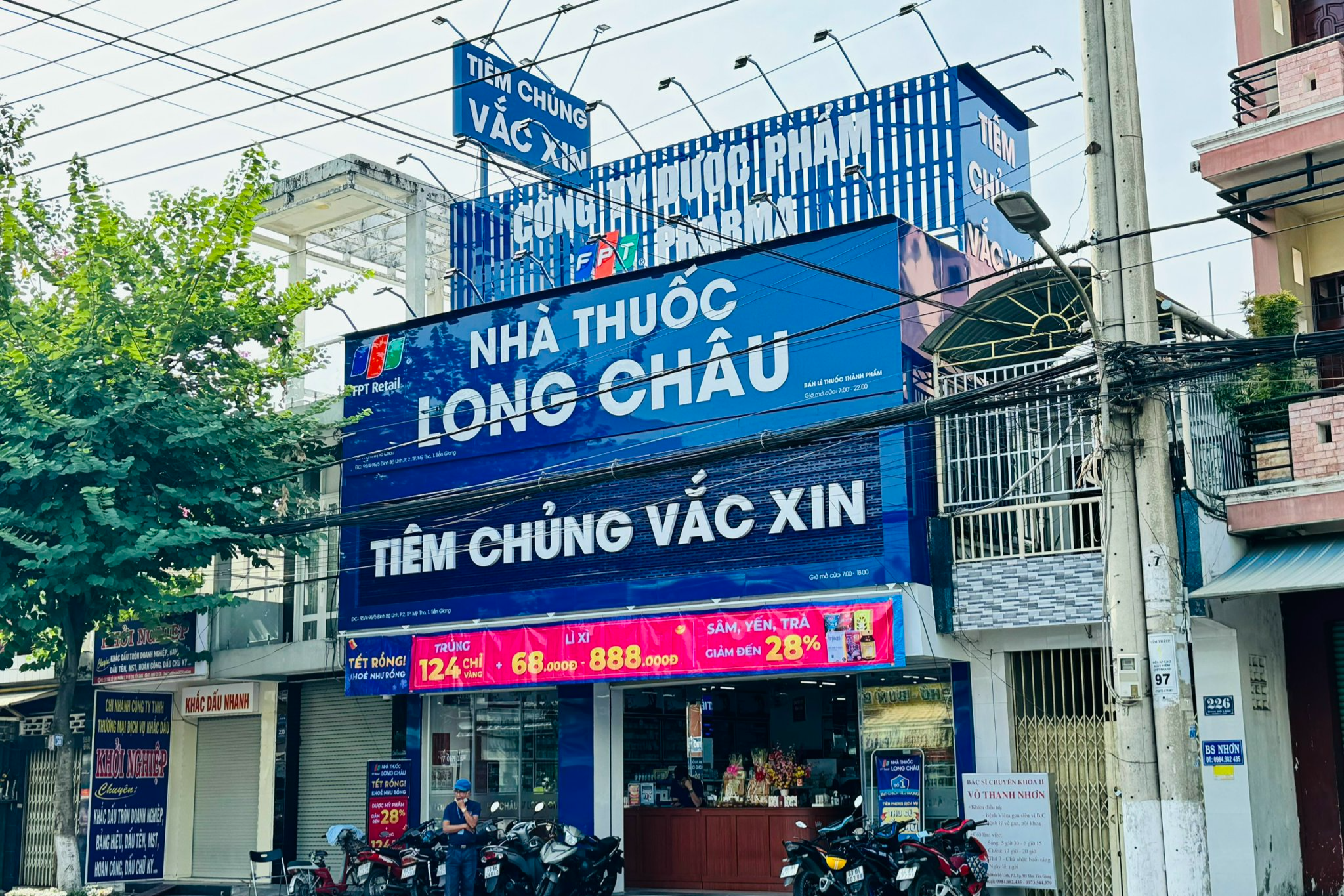 hinh anh trung tam